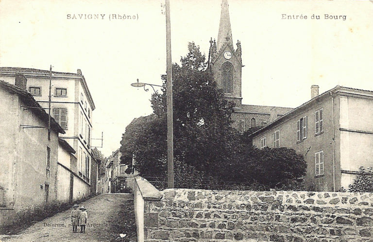Savigny Entrée du village[13484]