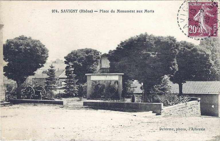 Savigny Monument aux Morts