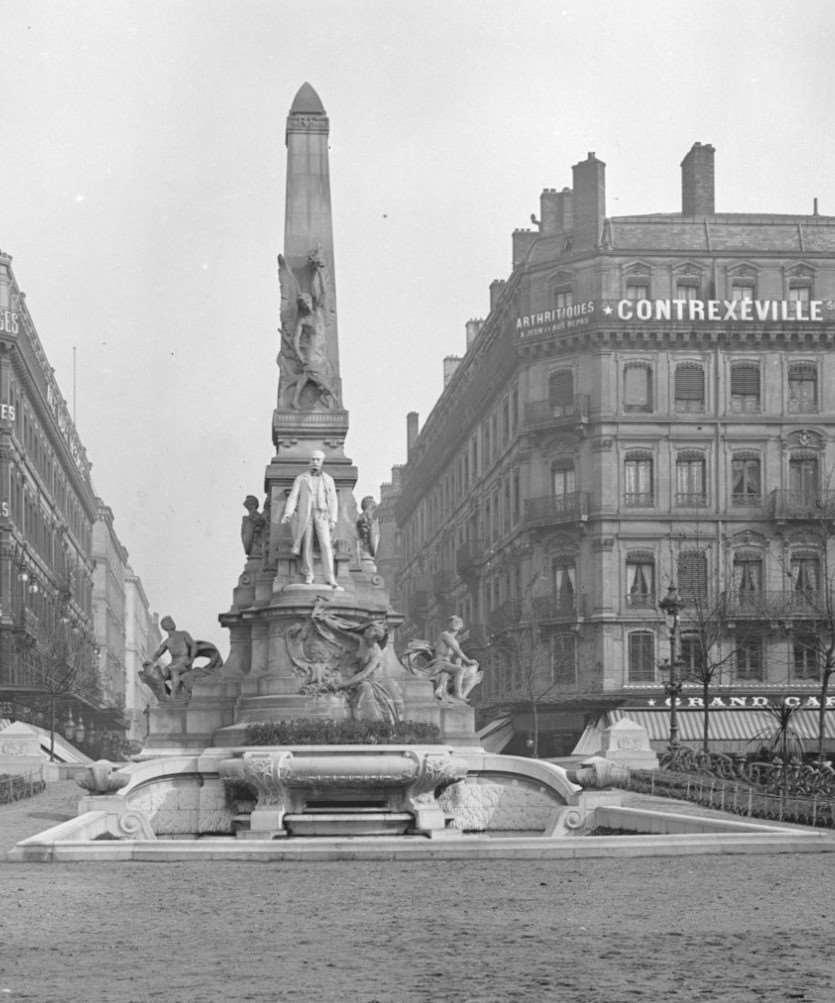 copie 0 monument Sadi Carnot