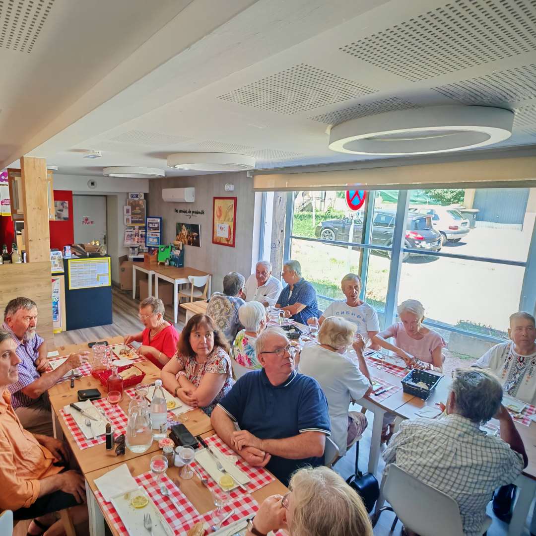 copie 0 Repas St Etienne le Molard